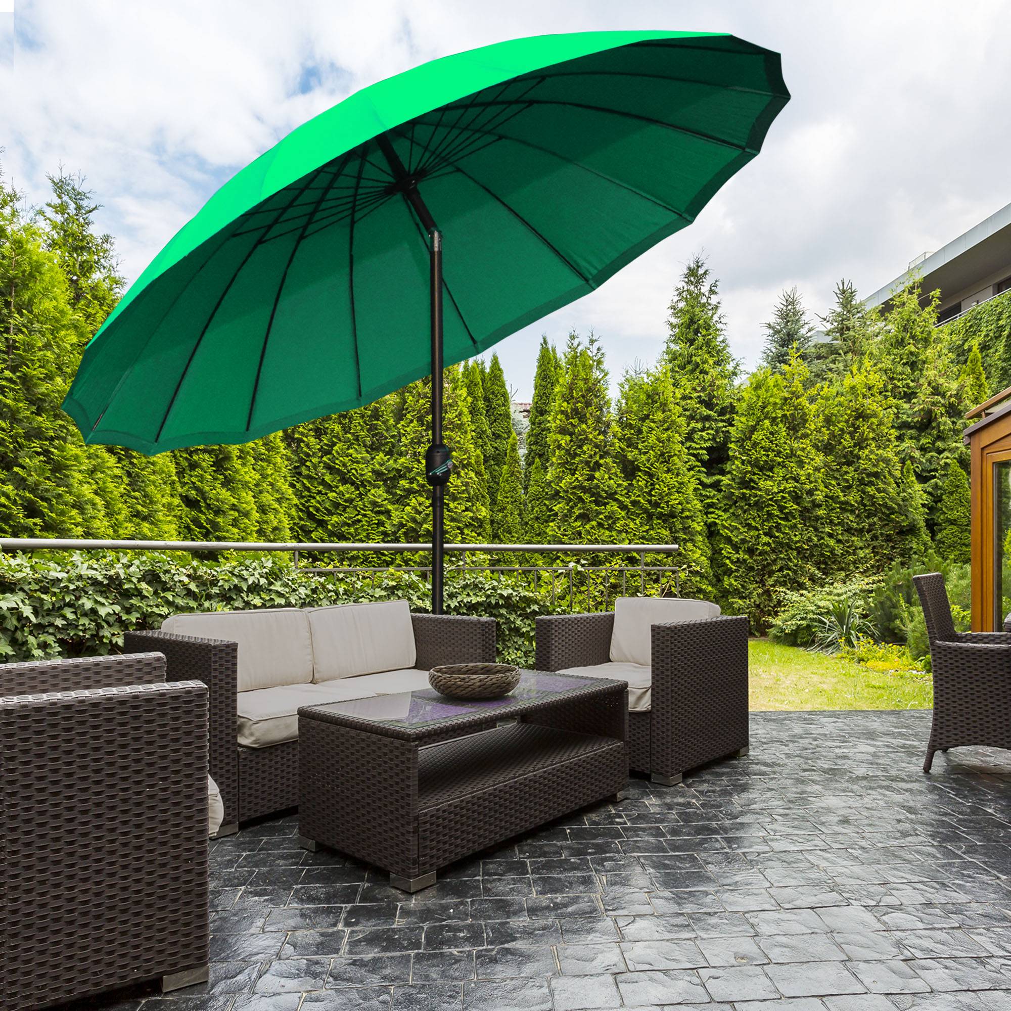 Parasol droit parasol de jardin inclinable rond 18 baleines manivelle - 255x255x240cm Métal Vert fr176 - Image 4