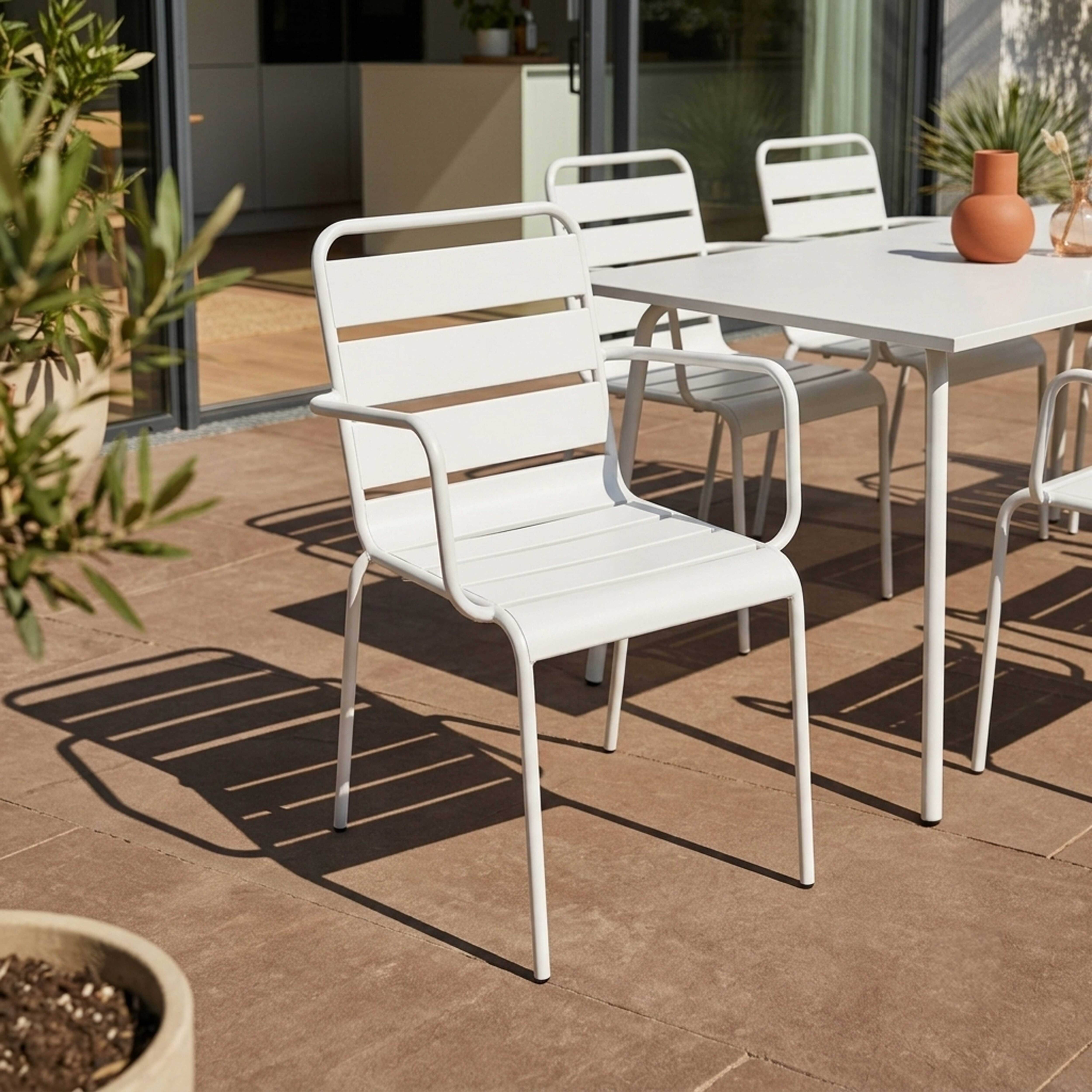 Oviala - Ensemble table de jardin et 6 fauteuils en métal blanc Palavas - Oviala - Imagen 4
