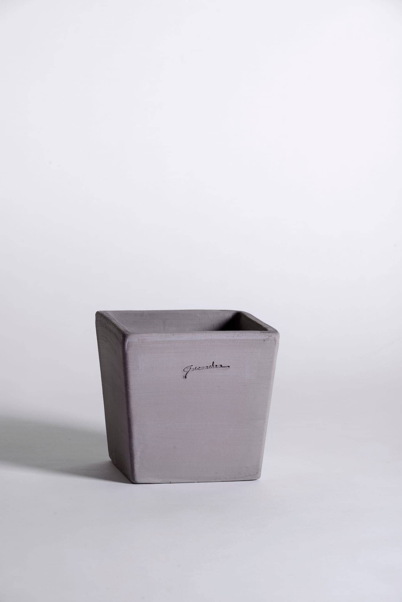 Goicoechea - Pot Carré Terre Cuite Grise - GOICOECHEA