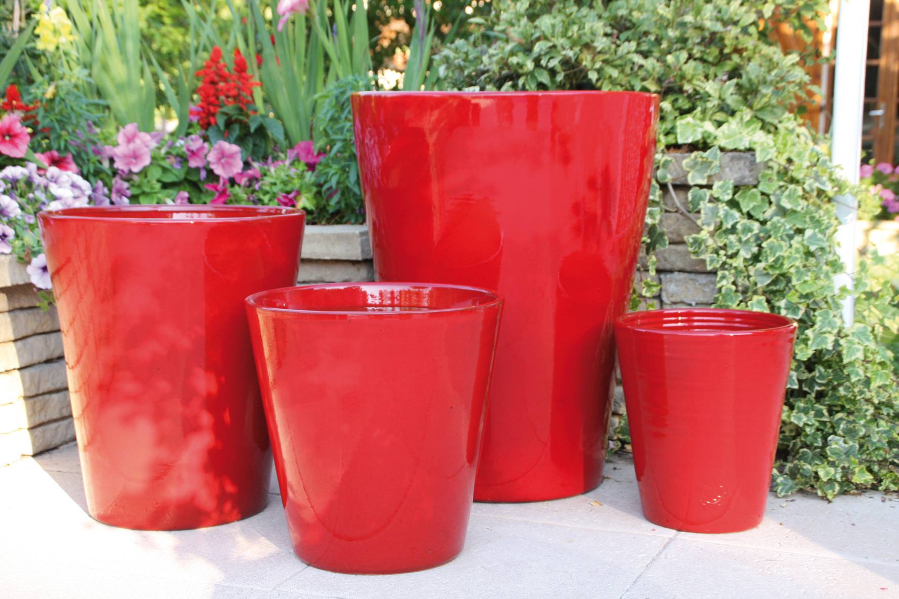Les Poteries d'Albi - Pot de fleurs terre cuite coquelicot Ø 45 cm H 61 cm - POTERIALBI - Image 1