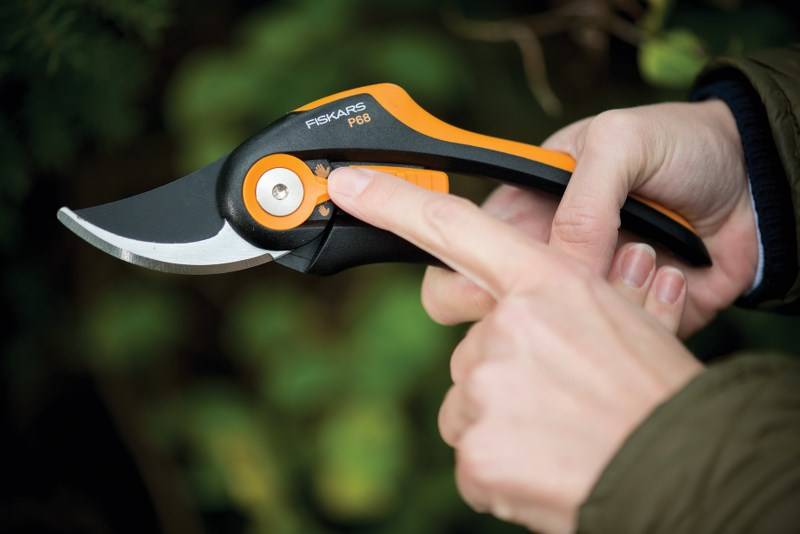 Fiskars - Fiskars - Sécateur Smartfit™ P68 à ouverture variable Ø 12-24mm - Image 4