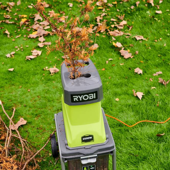 Ryobi - Broyeur de végétaux électrique 2500 W 45 mm RSH2545B - RYOBI - Imagen 4