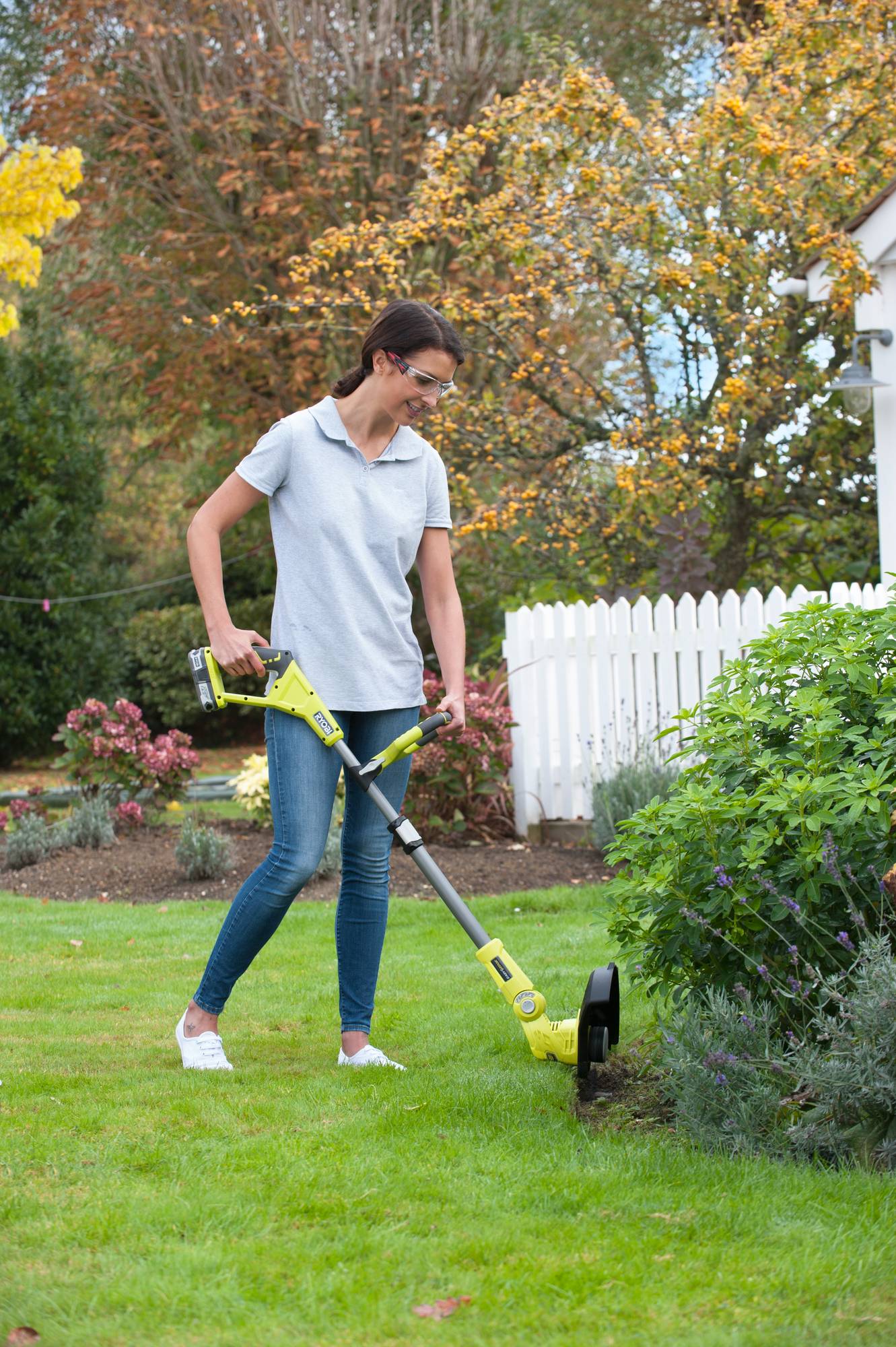 Ryobi - Coupe-bordures sans fil 18V batterie et chargeur rapide inclus Ø 30 cm RLT183225F – RYOBI - Image 3