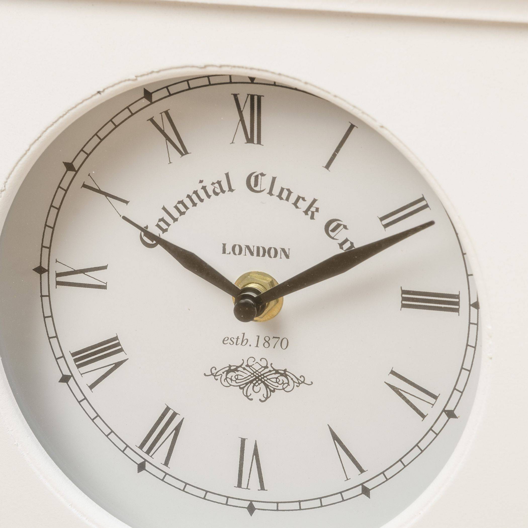 Horloge Betty en bois - L.21 x l.7 x H.24 cm - Imagen 1