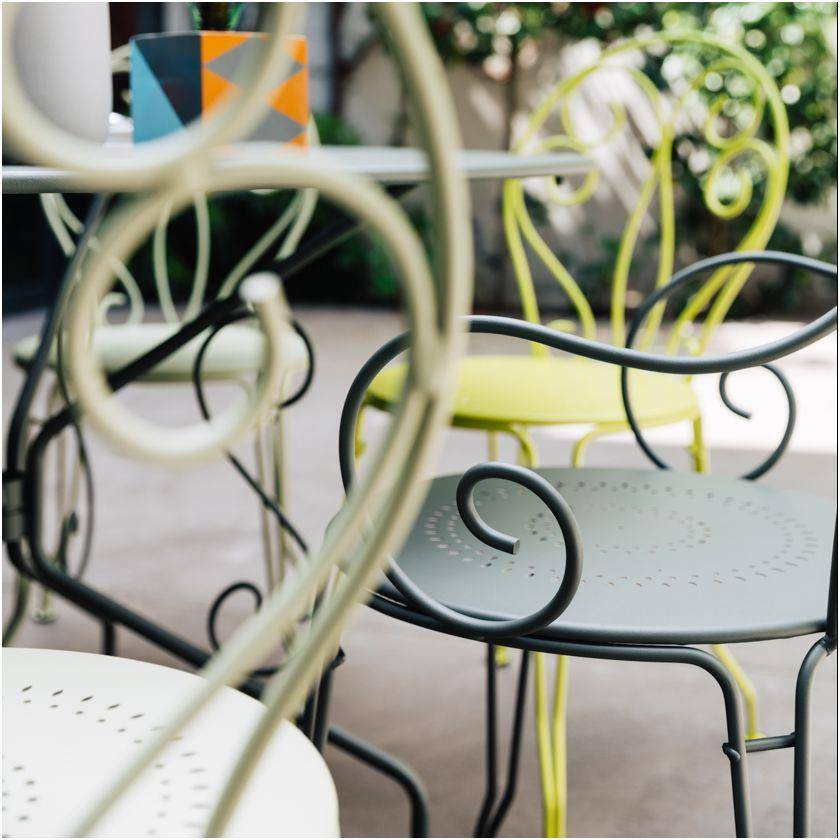 Fermob - Chaise de jardin acier carbone Montmartre Fermob - Imagen 2