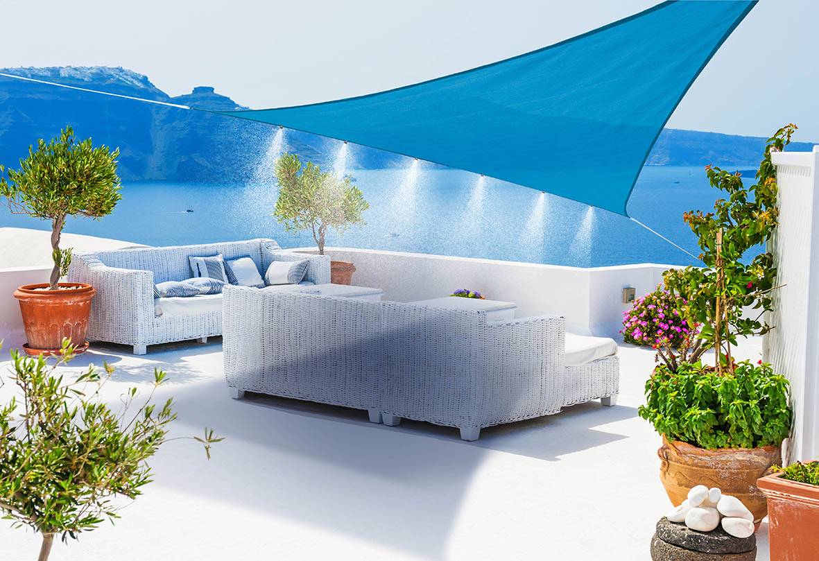 Voile d'ombrage triangulaire 3.60 m Bleu azur avec brumisateur - Image 1