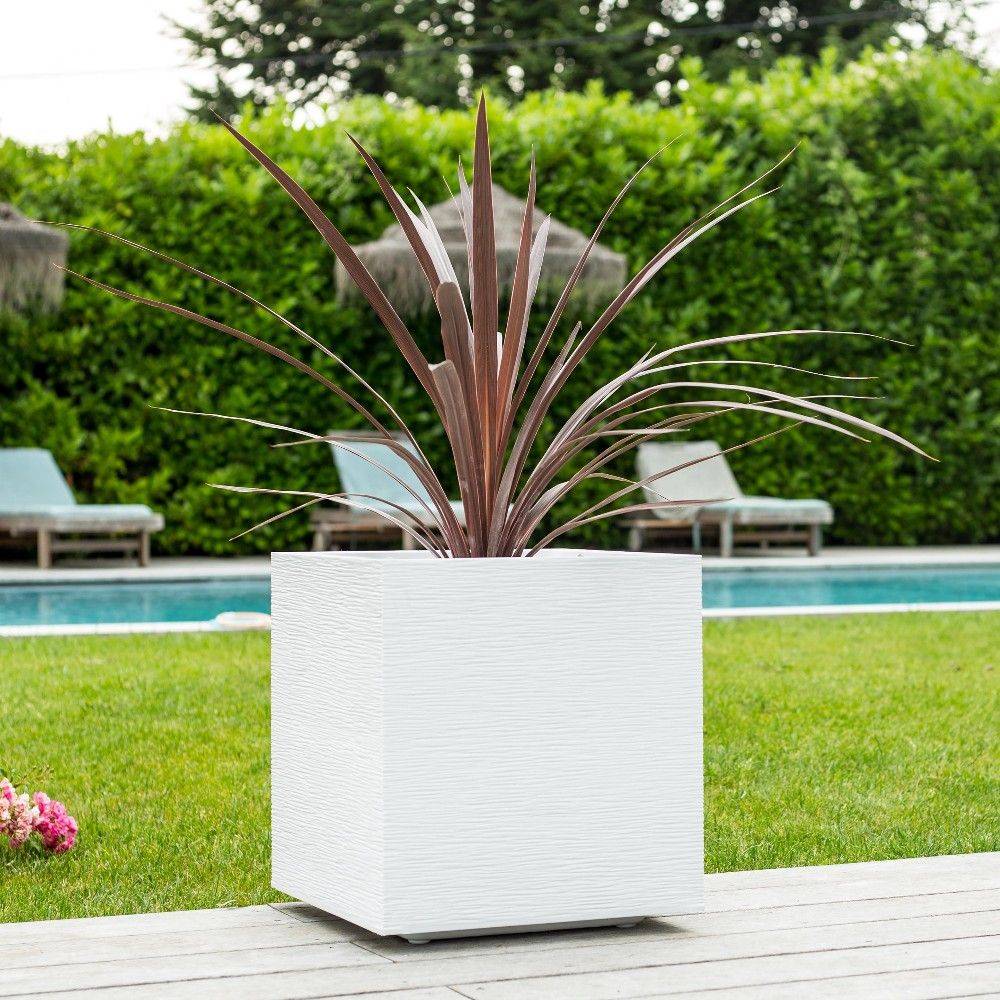 EDA Plastiques - Pot de fleurs carré graphit blanc L39.5 x l39.5 x H43.5 cm - Image 7