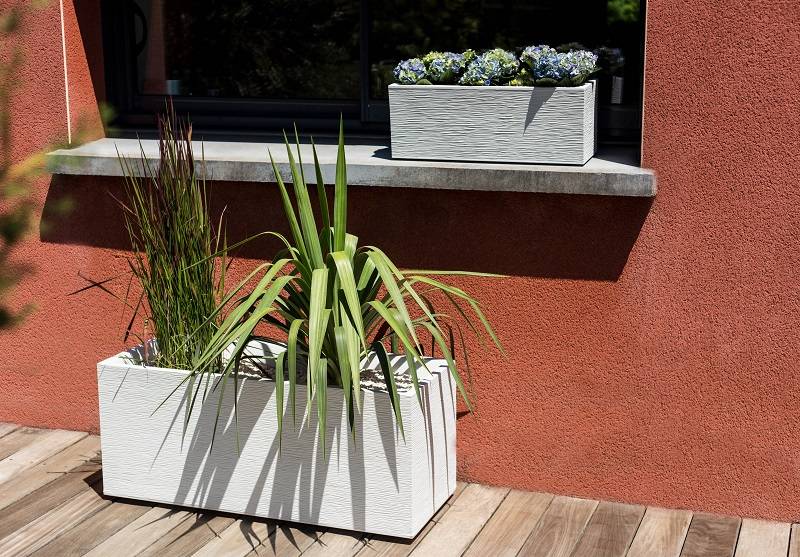 EDA Plastiques - Jardinera rectangular grafito blanco L99.5 x l39.5 x H43.5 cm - Imagen 4
