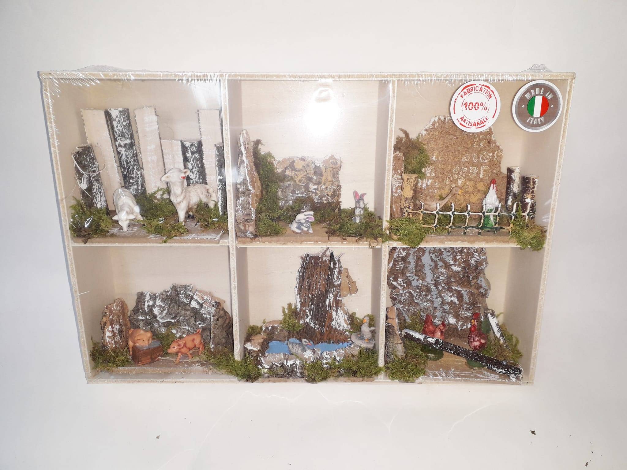 Coffret en bois 6 Animaux L33 x l22 x h6,5 cm