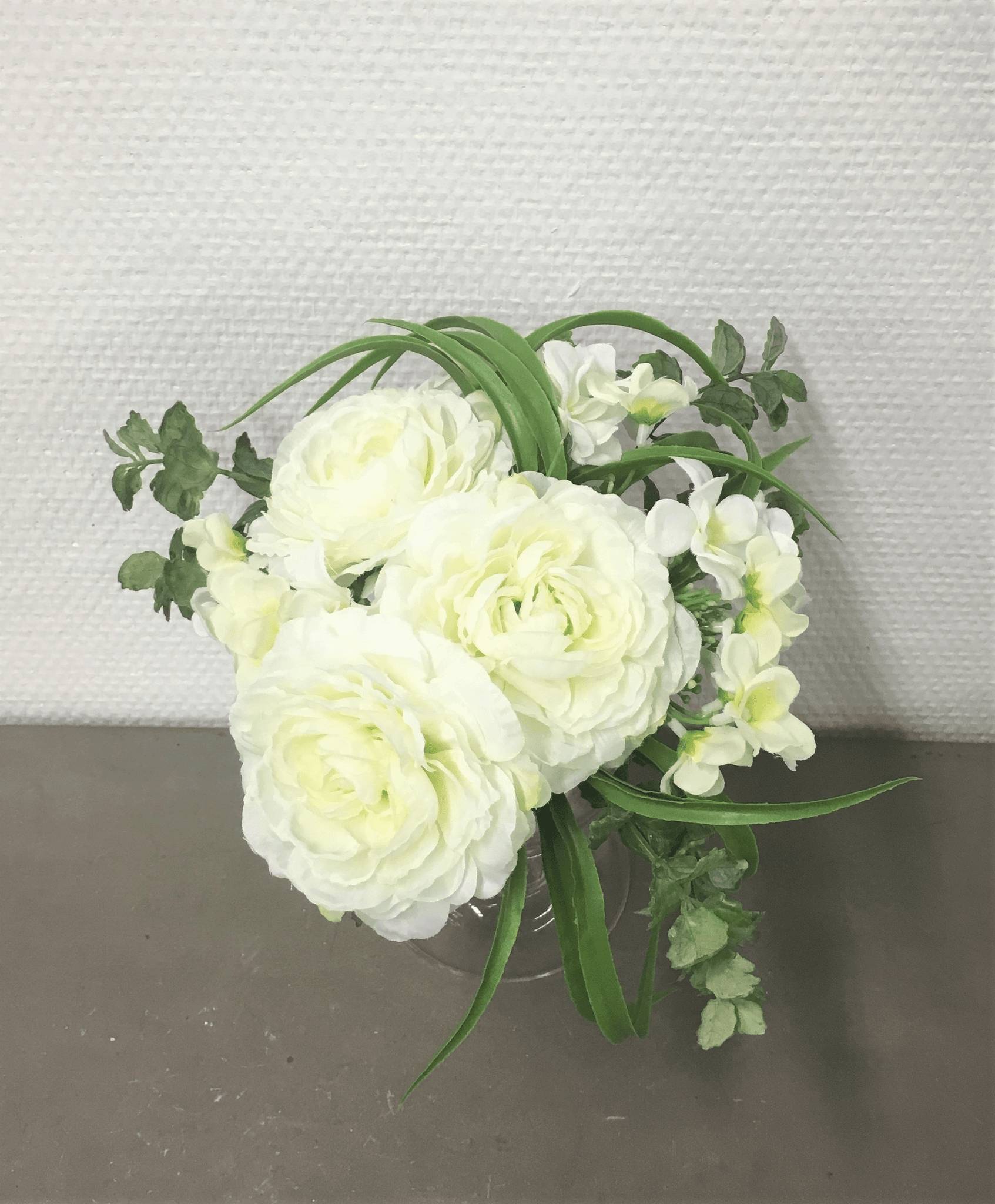 Kalyste - Bouquet renoncules hortensias artificiel vert/blanc H.20 cm - Imagen 2