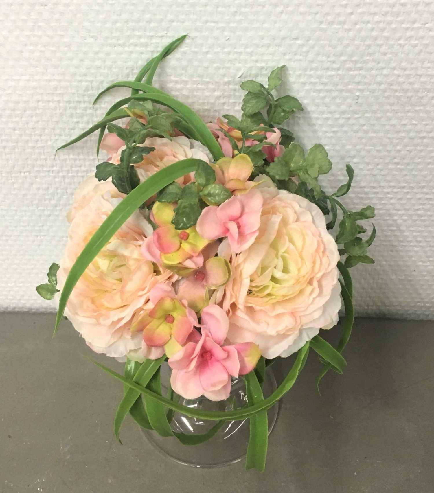 Kalyste - Kalyste - Bouquet renoncules hortensias artificiel rose H.20 cm - Imagen 2