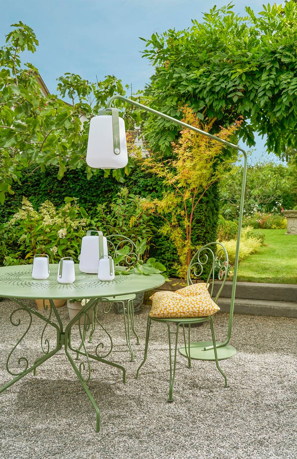 Lampe d'Extérieur Balad Plastique Vert Cactus H 38 cm Ø 28 cm - FERMOB - Imagen 5