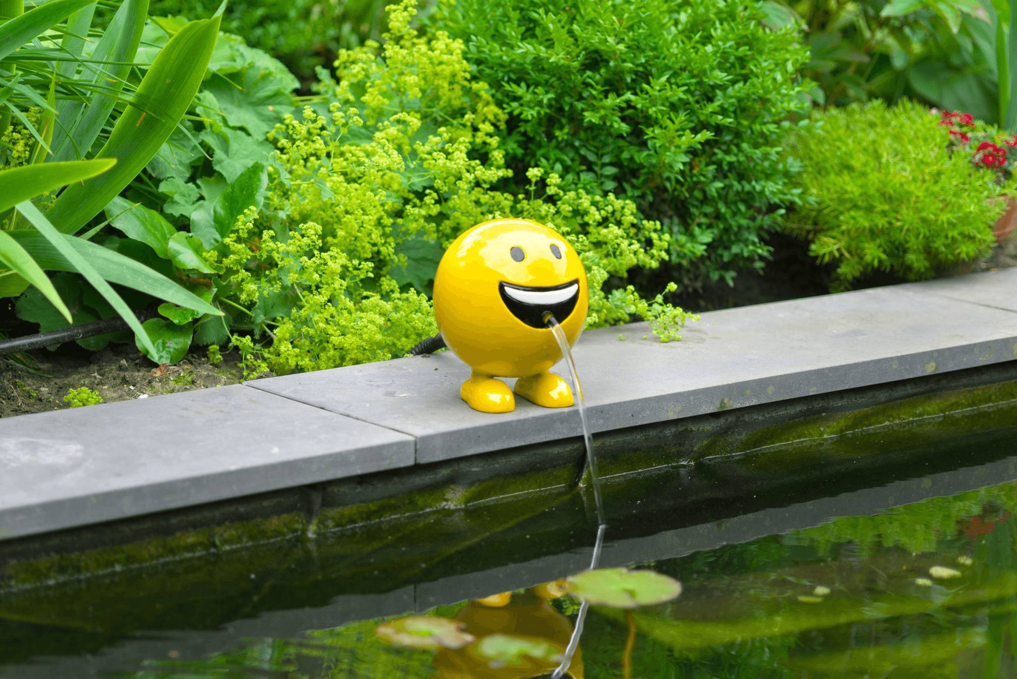 Ubbink - Sujet cracheur pour bassin Be Happy jaune Ø16 x H.19 cm - Imagen 3