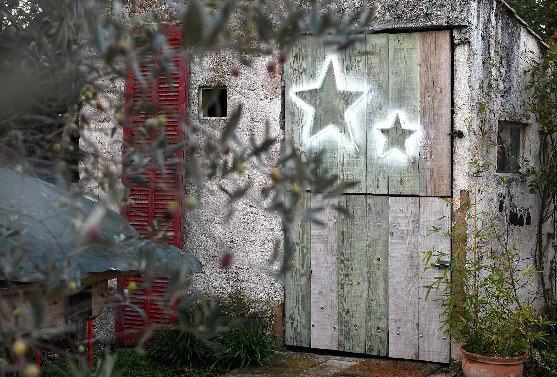 Blachere Illumination - Décoration Murale Motif lumineux étoile Ø.55 cm - 24 V - Image 1