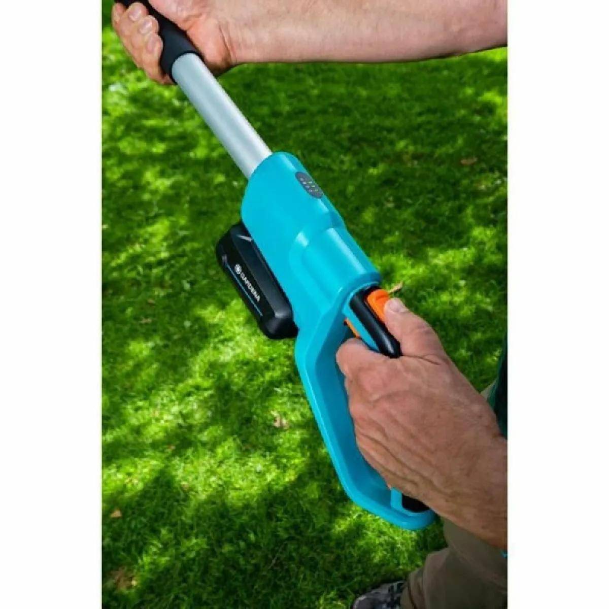 Taille-haie sur perche à batterie noir et orange L.245 cm H.42 cm ép.16 mm - Gardena - Image 8