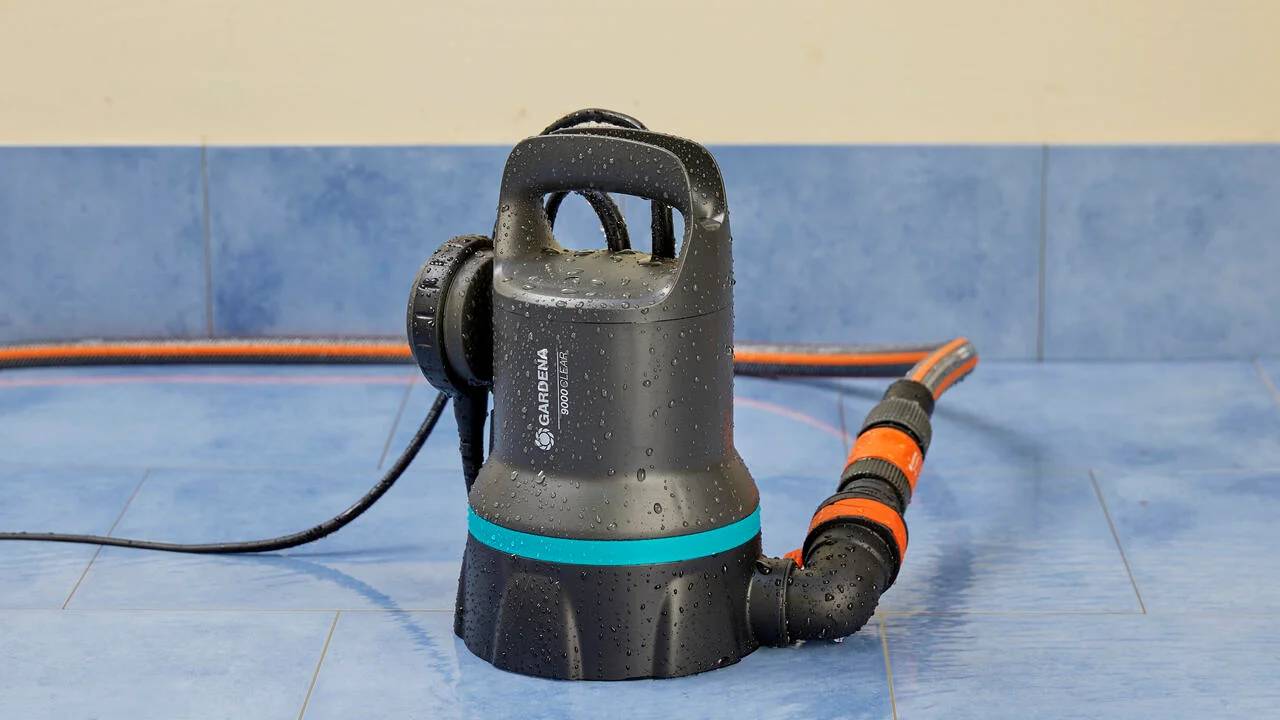 Pompe d'évacuation eaux claires 9000 l/h 300 W GARDENA - Imagen 6