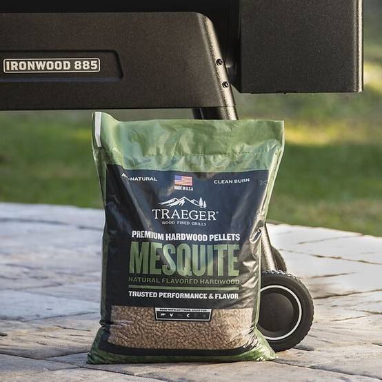 Traeger - Pellets Alimentaires Mesquite – TRAEGER - Image 2