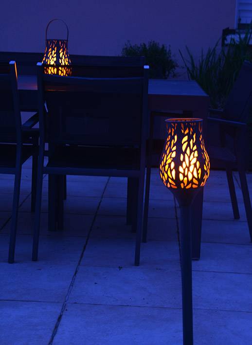 AIC International - AIC International - Flambeau solaire Tulipe L.15 x l.15 x H.74 cm - Image 3