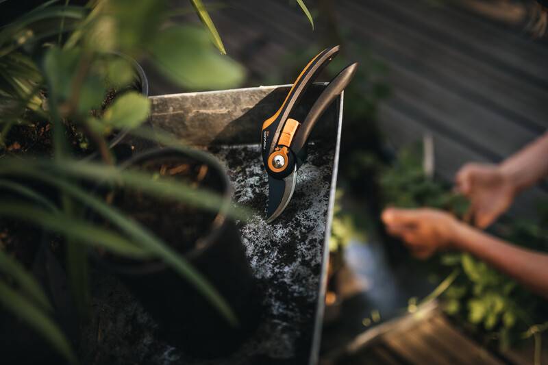 Fiskars - Sécateur à lame franche Plus™ (P541) - Fiskars - Image 3