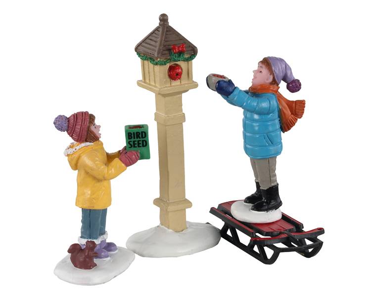Lemax - Lemax - Figurine Nourrir les oiseaux L.3,30 x l.10,90 x H.7,20 cm