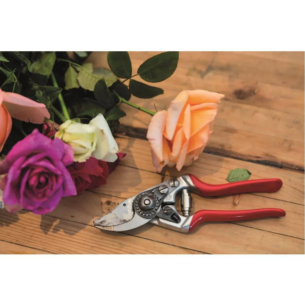 Sécateur compact pour droitiers aluminium rouge L.180 mm - Felco - Imagen 1
