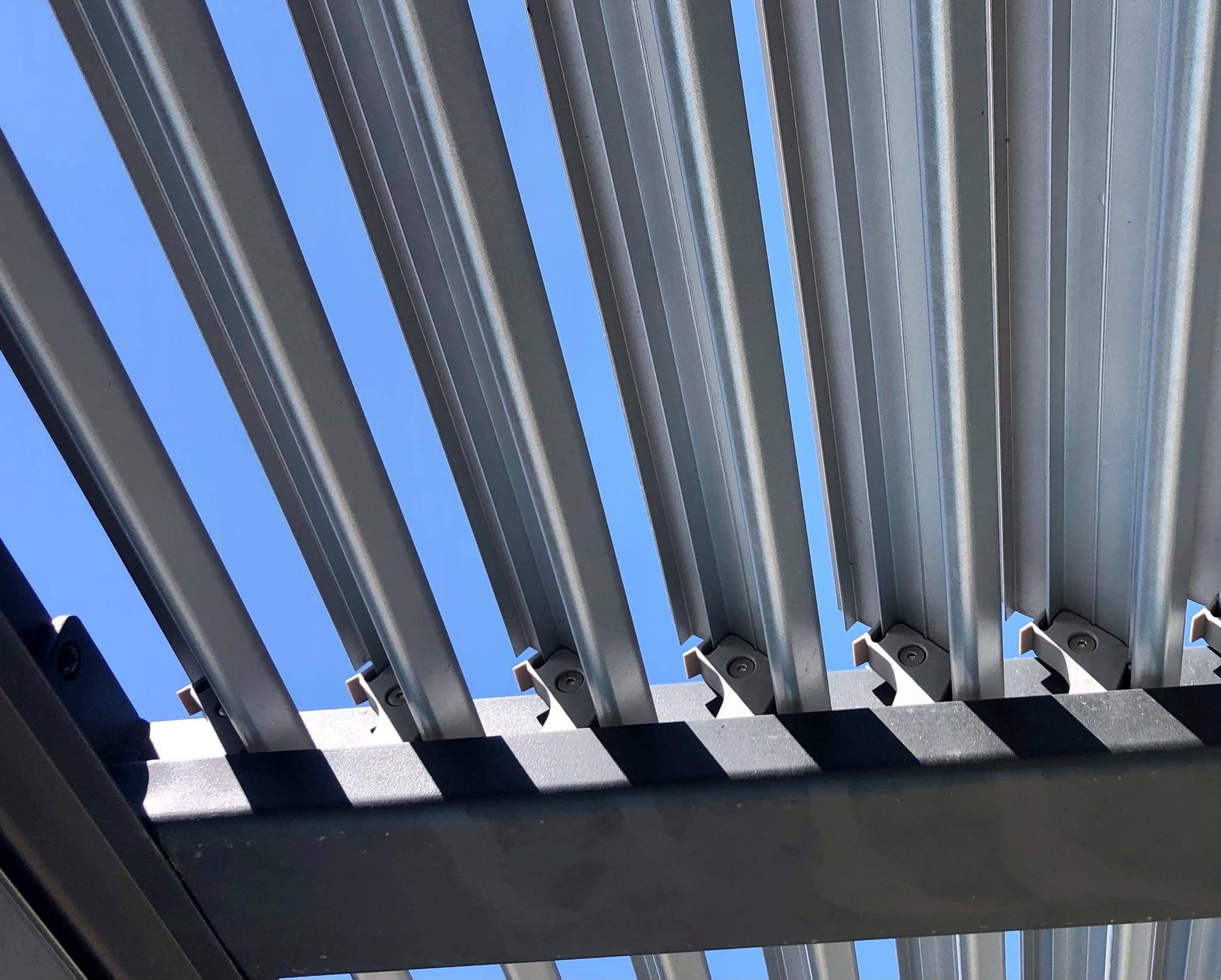 Couleurs du monde - Pergola Adossée Aluminium - BRISBANE - Image 2