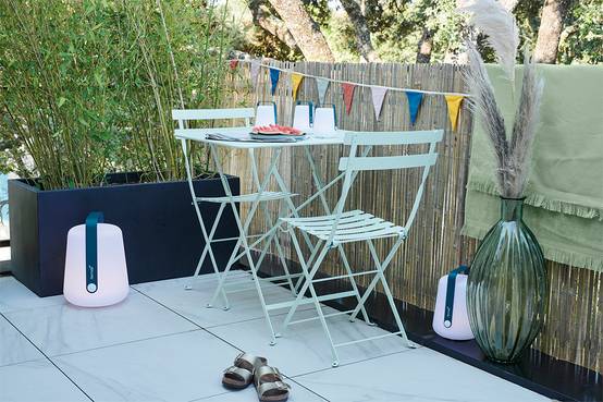 Table de jardin pliante acier 2 personnes 77x57cm vert opaline Bistro Fermob - Image 2