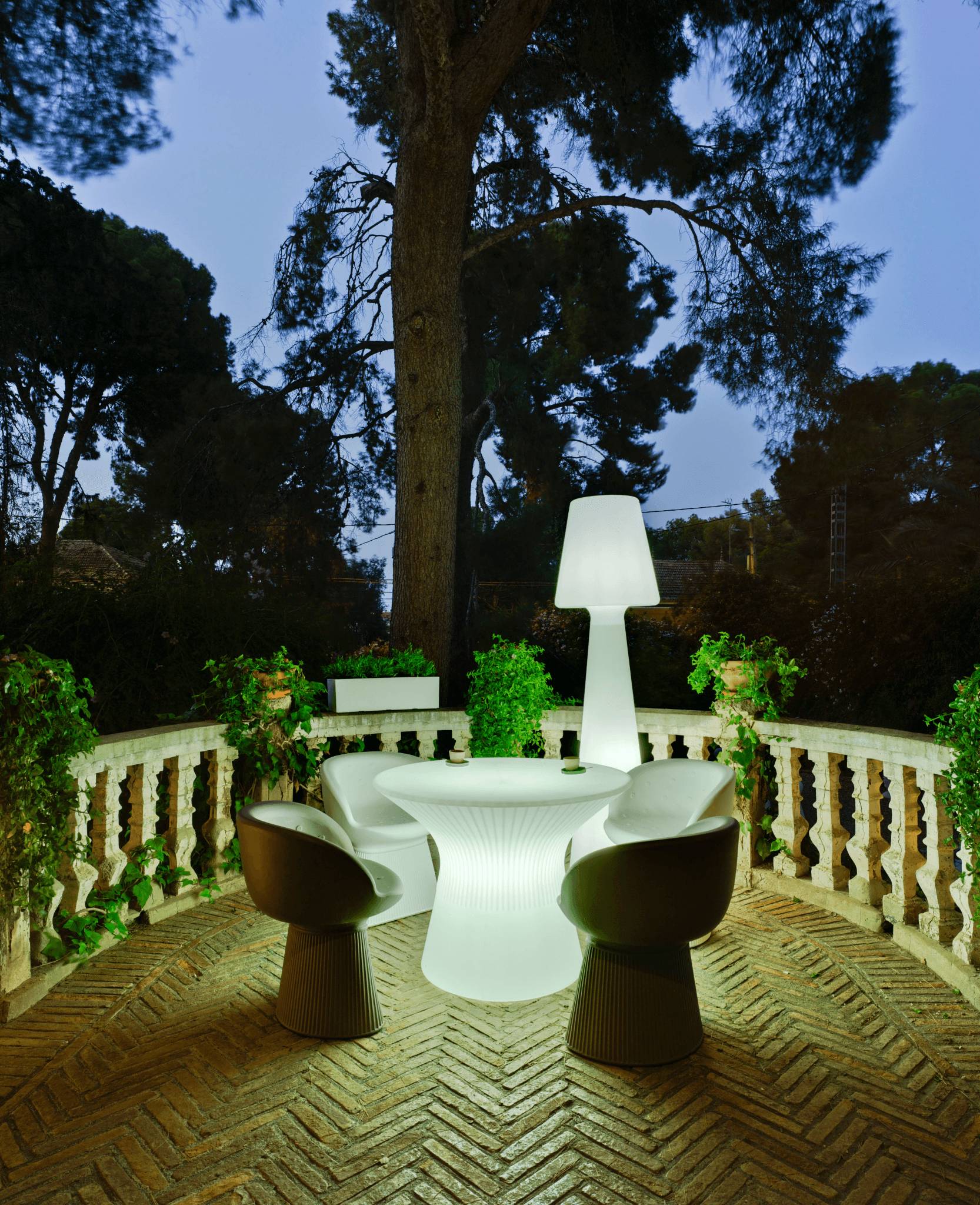 Lampadaire extérieur LED Polyéthylène Blanc H 165 cm – NEWGARDEN - Imagen 7