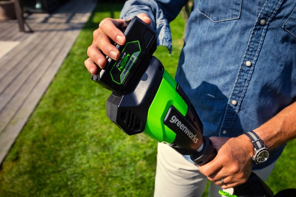 Greenworks - Coupe-bordures sans fil 48V batterie et chargeur inclus Ø 33 cm G48ST8K2 - GREENWORKS - Imagen 4