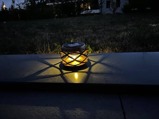 Lampe solaire métal cuivré effet rouille Milos WATT & HOME - Image 1