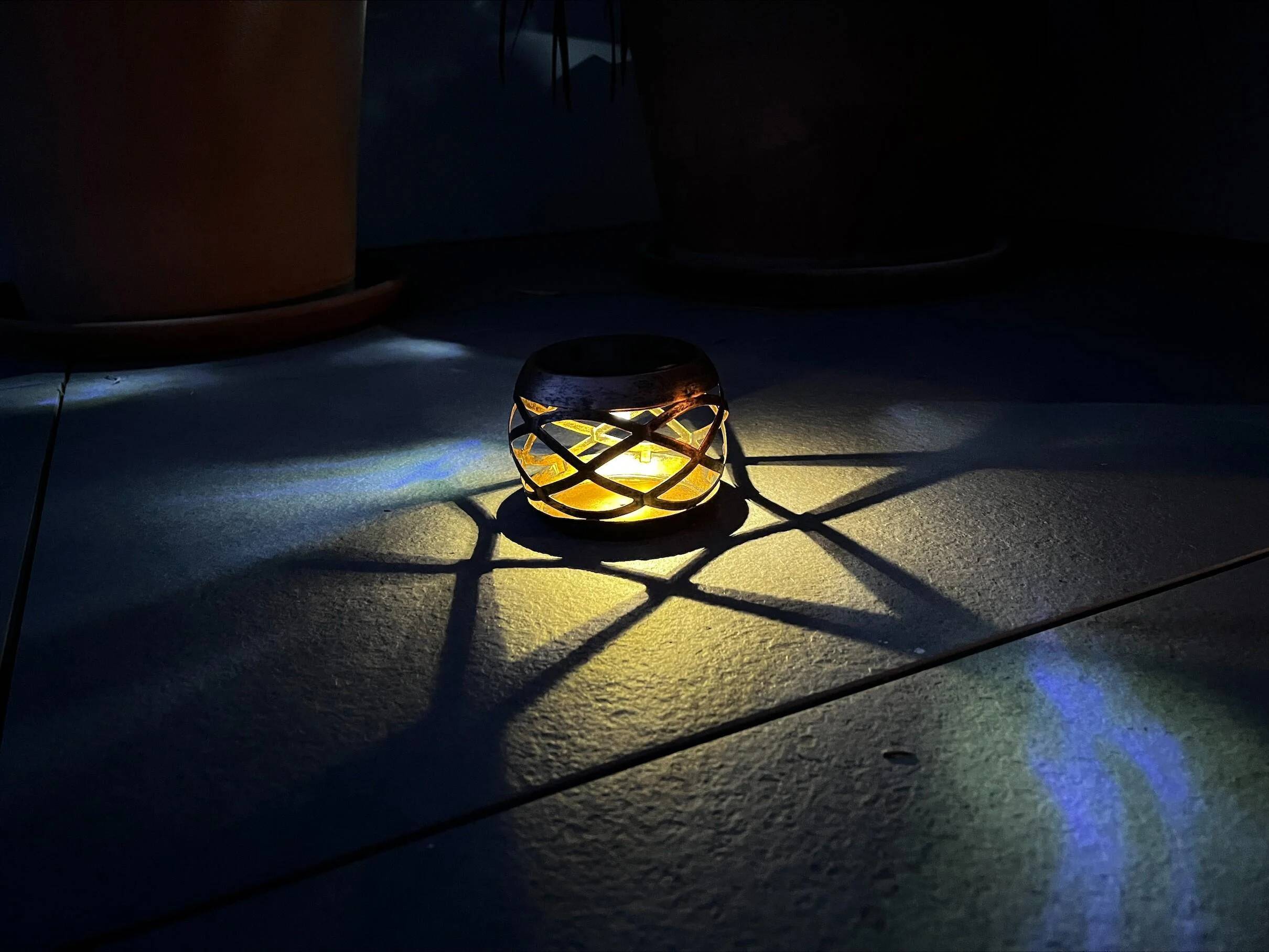 Lampe solaire métal cuivré effet rouille Milos WATT & HOME - Image 2