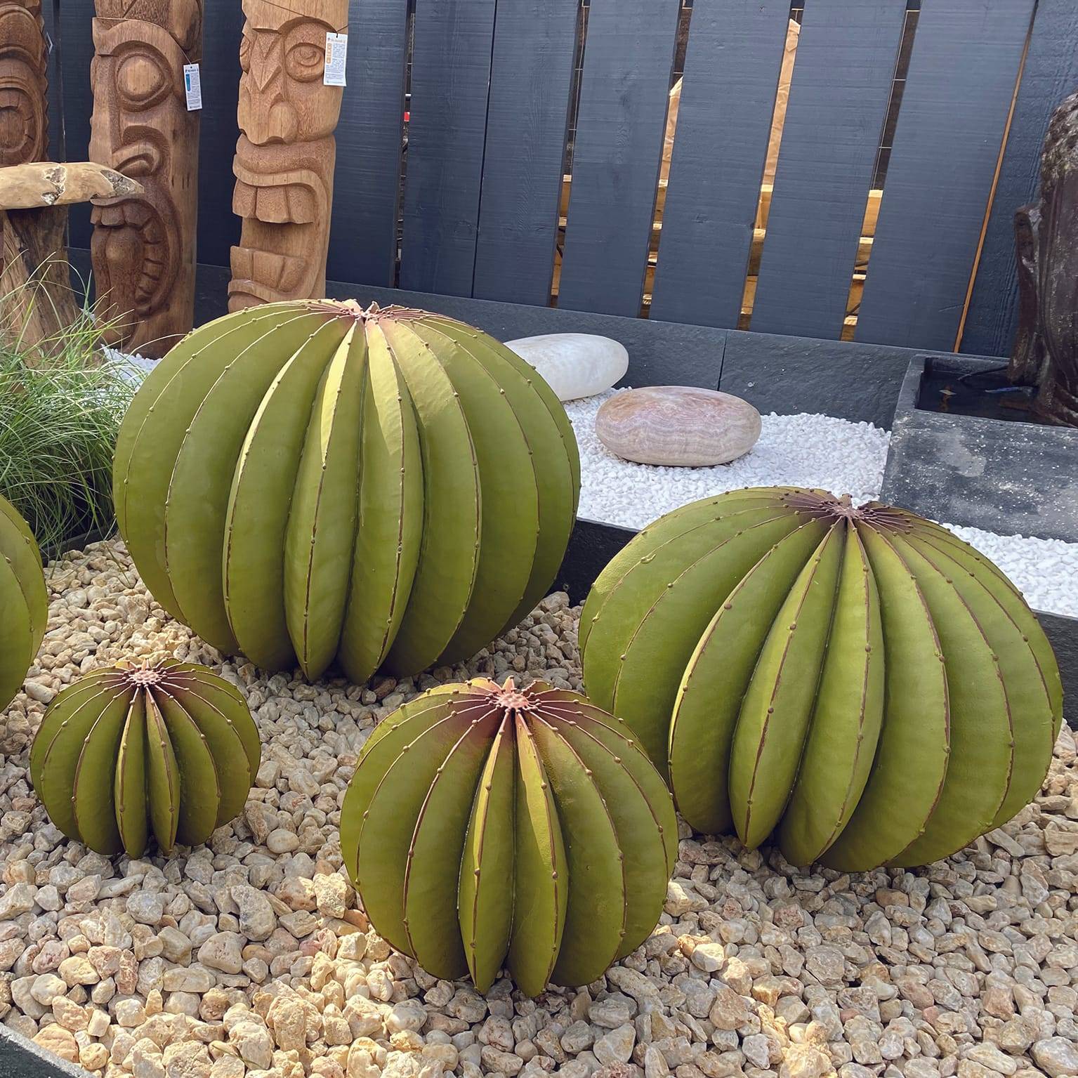 Cactus oursin métal vert et ocre Ø40 cm modèle galva - Decoriale - Image 2