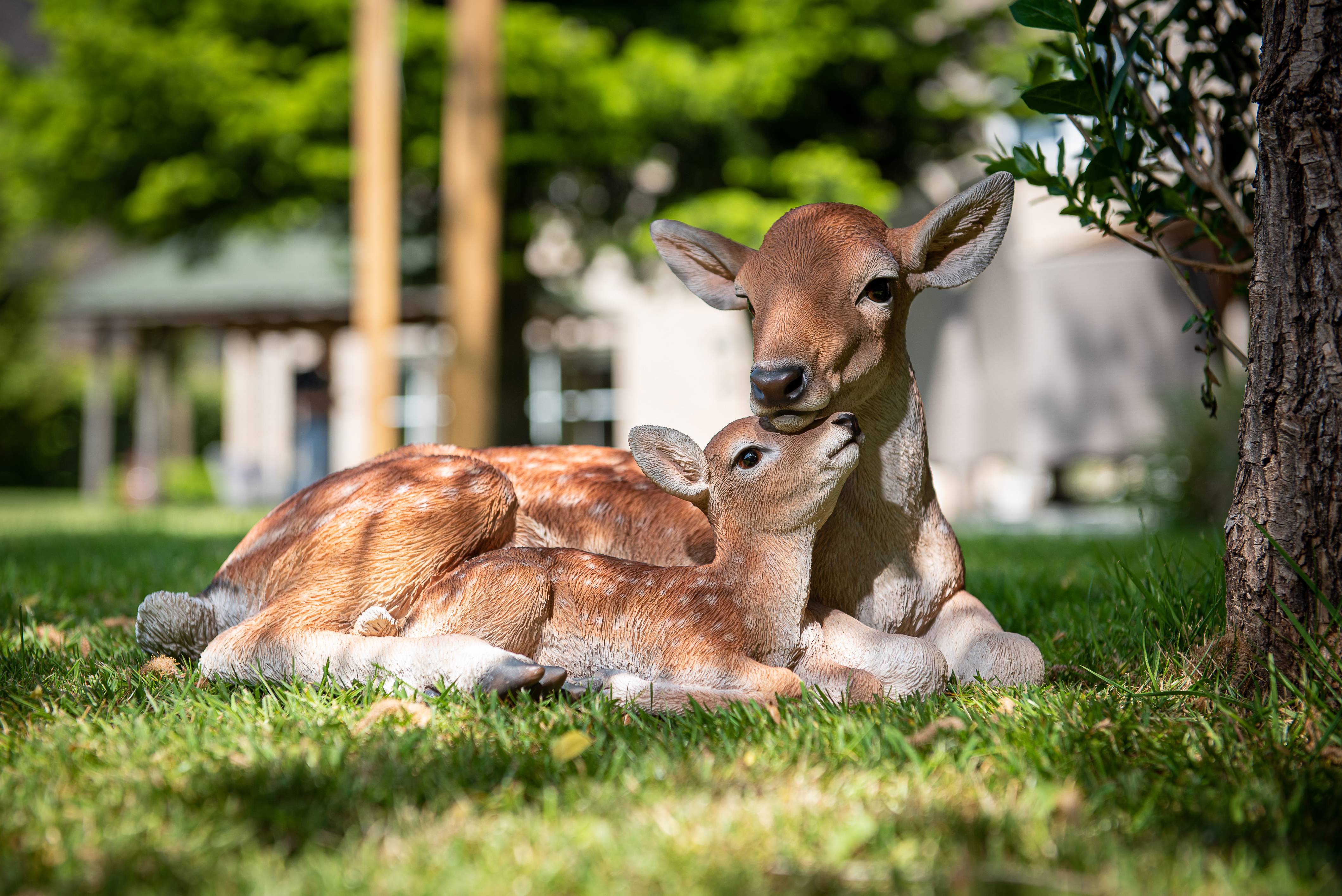 Garden ID - Sculpture biche avec bébé L.40 x l.31 x H.25 cm - Garden Id - Imagen 2