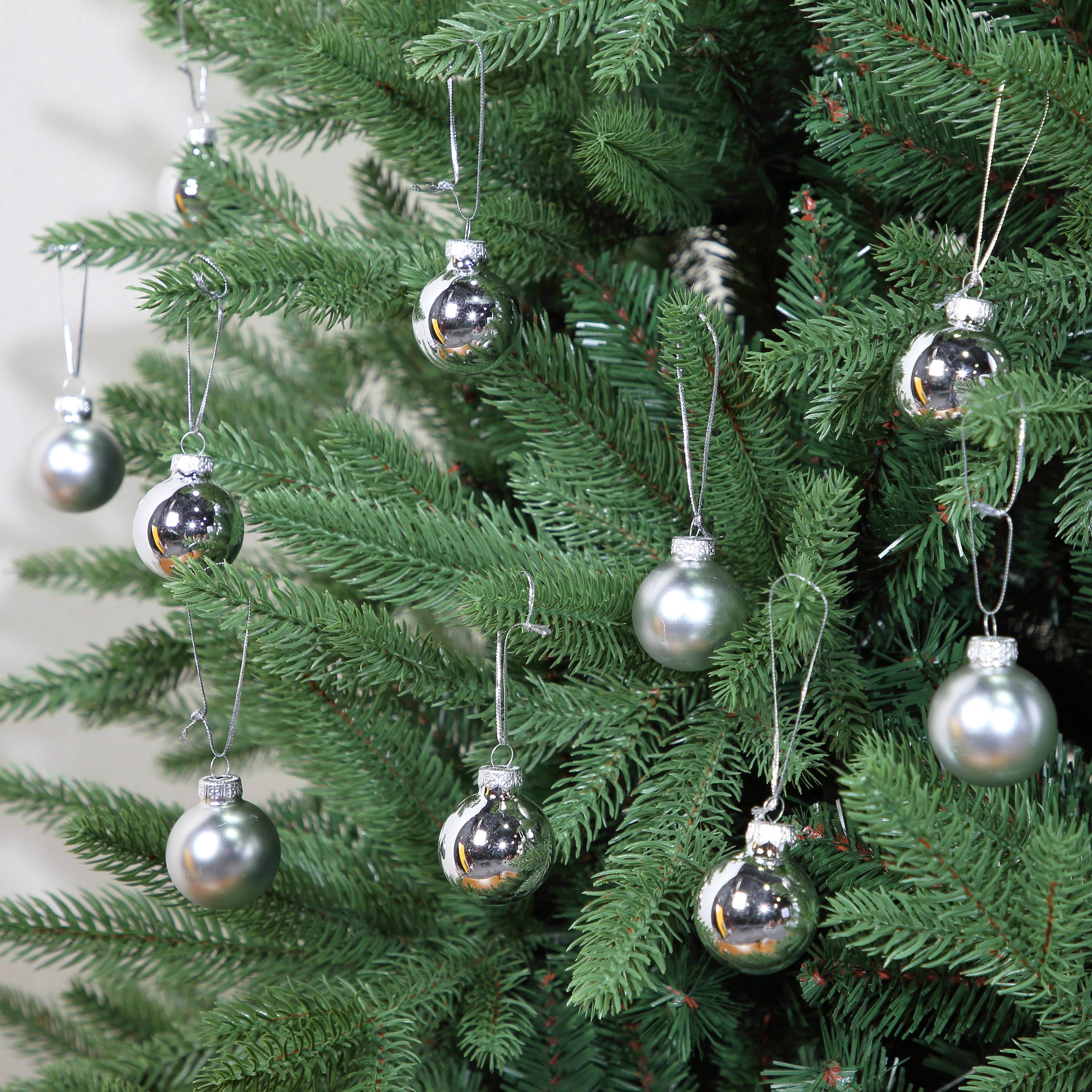 Ecloz - Lot de 16 boules de Noël en plastique argenté Ø 3,5 cm - ECLOZ - Image 1