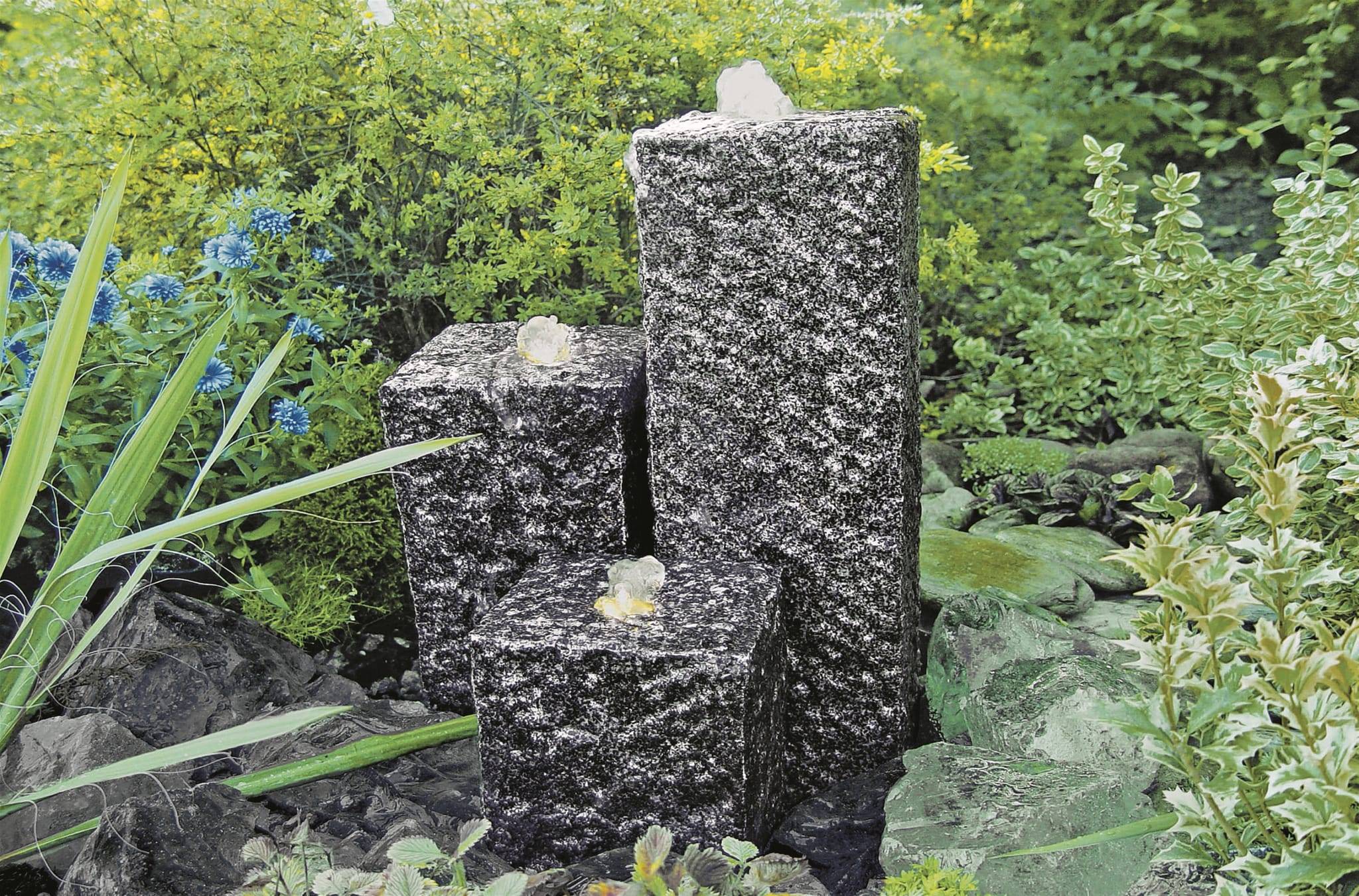 Ubbink - Juego de Agua Tres Columnas Granito Antracita – SIENA - Imagen 1