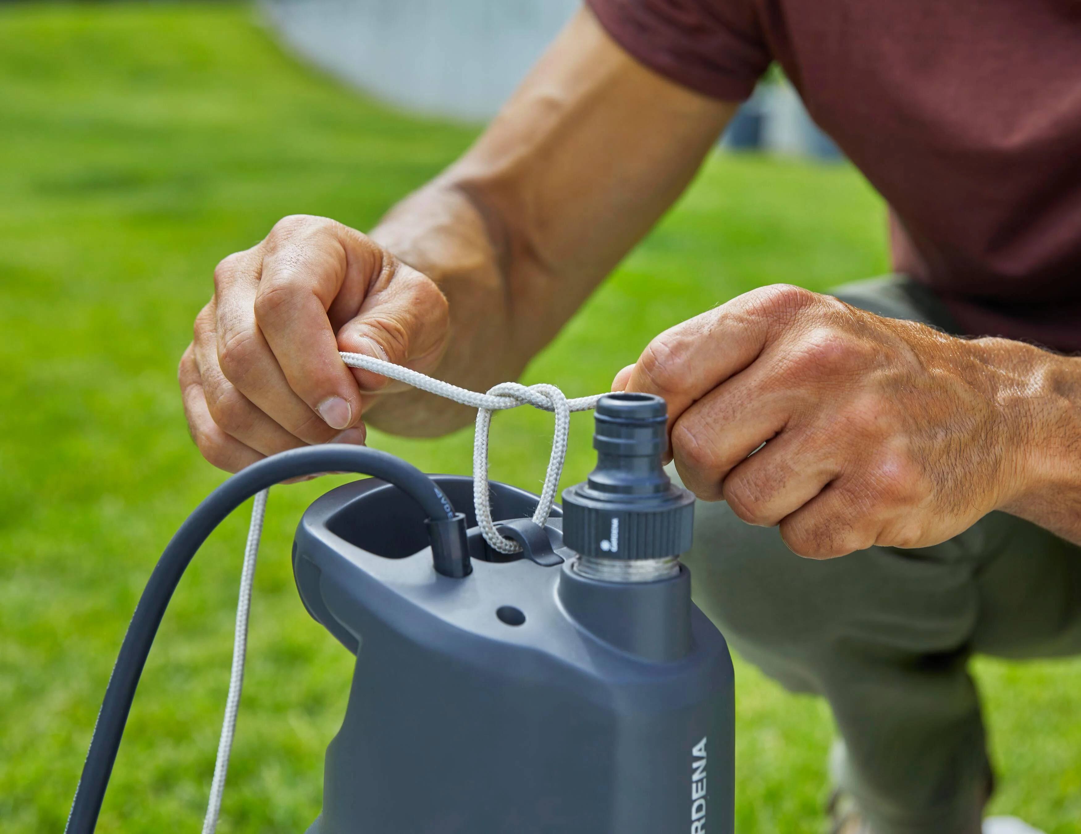 Gardena - Pompe immergée automatique en acier inox Ø149 mm 5900 l/h max. 900W - Gardena