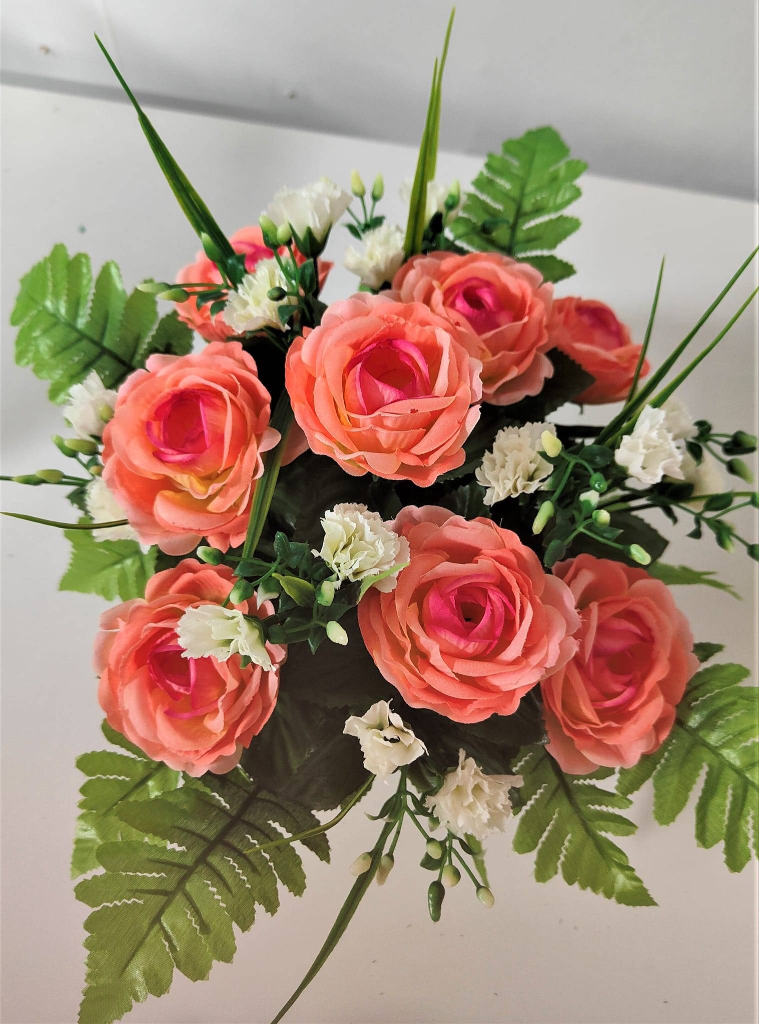 Pot roses rose mini œillets blanc artificiels 28 cm