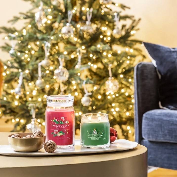 Yankee Candle - Bougie parfumée Christmas Tree Pot moyen - YANKEE CANDLE - Image 3