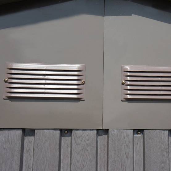 Abri de jardin résine anthracite avec plancher 8m² Brossium Keter - Image 10