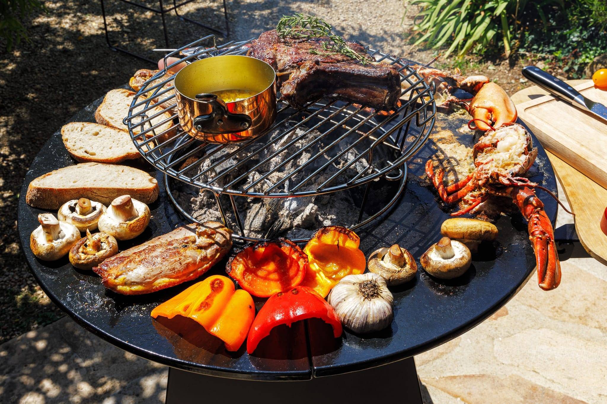 Somagic - Brasero de cuisson acier laqué sur pieds - Somagic