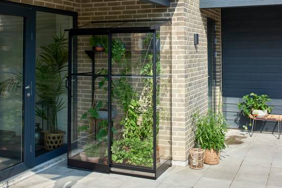 Halls - Serre de jardin adossée verre trempé aluminium noir 0,8 m² Qube Lean-to 2 - Halls - Image 1