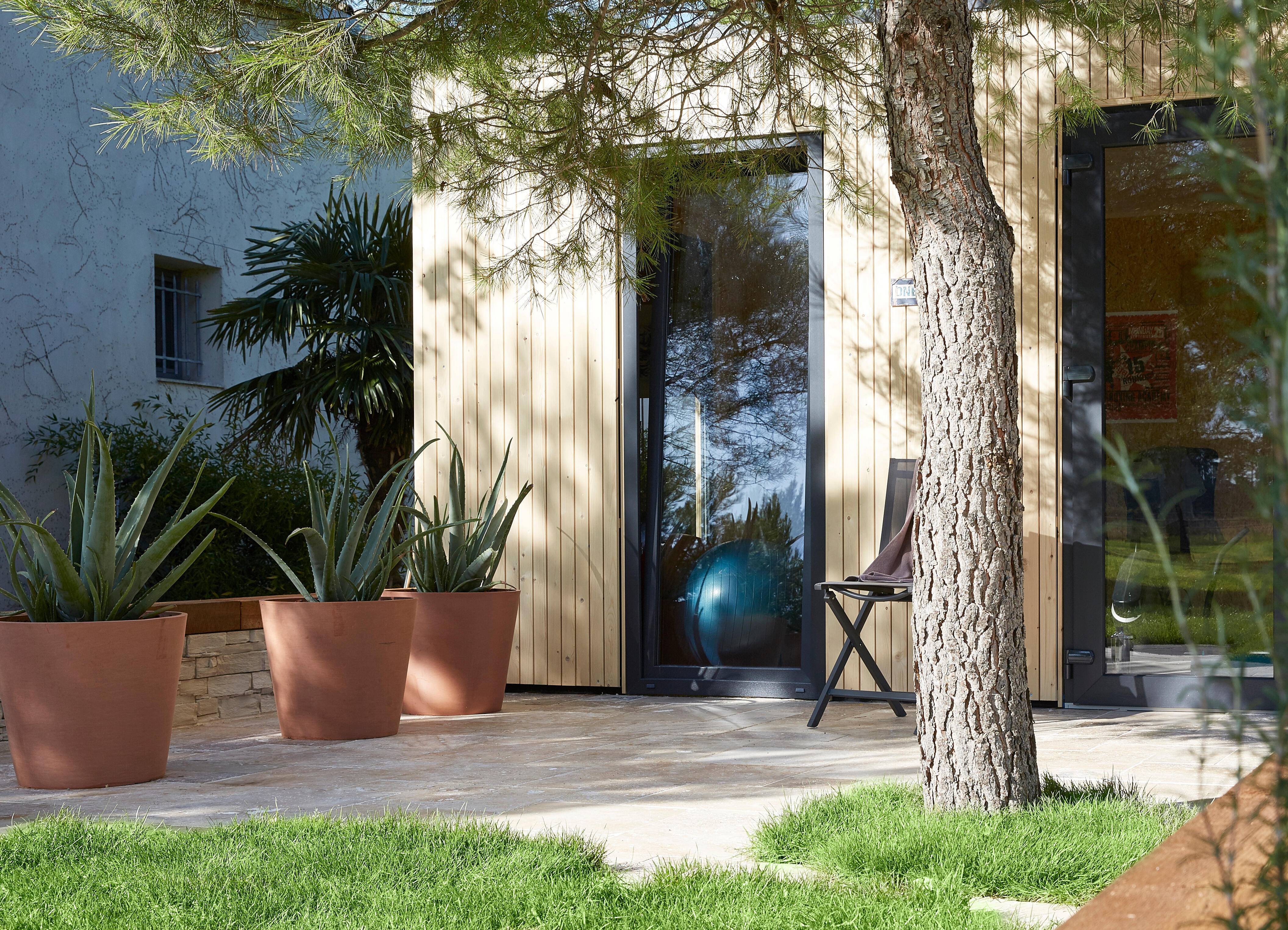 Decor et Jardin - Studio de jardin bois sapin Nord toit plat semi habitable 18,73m² - DECOR ET JARDIN - Image 15