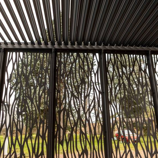 Pergola autoportante bioclima. alu 5 panneaux Moucharabieh 21m2 - Image 4