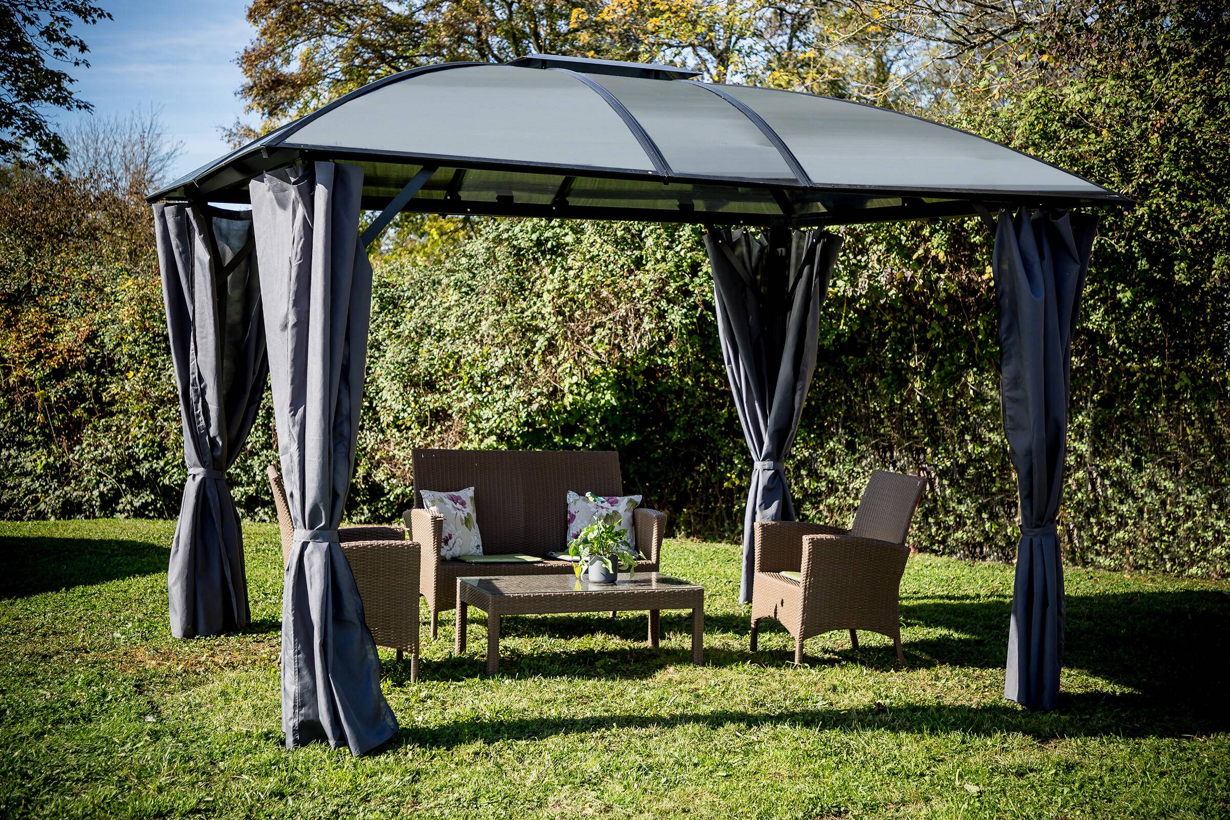 Pergola autoportante alu toit 4 pentes gris 10,80 m2 - Gloriette - Image 10