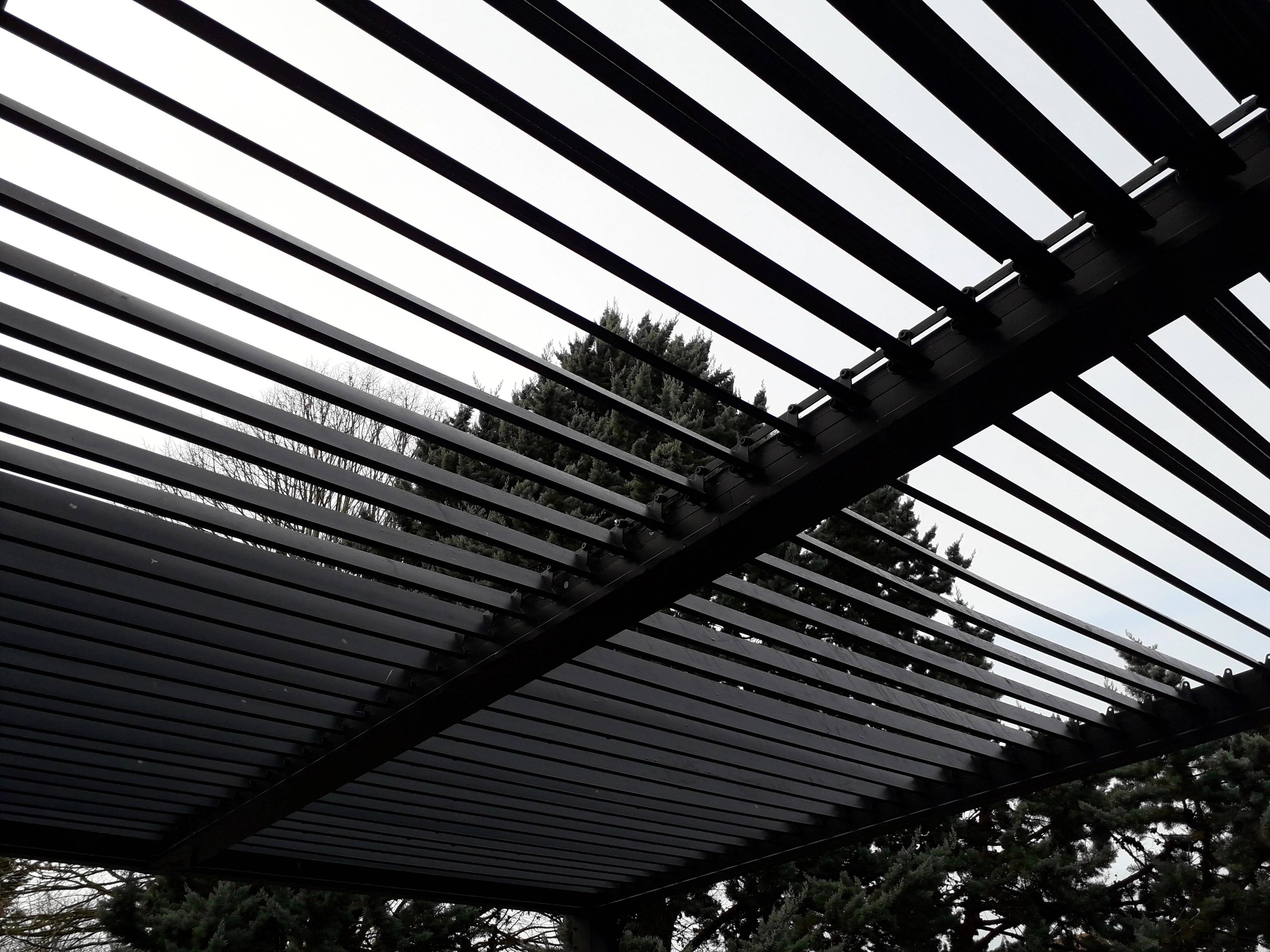 Pergola autoportante bioclim. Alu. Vantelles latérales 10,80 m2 - Image 11