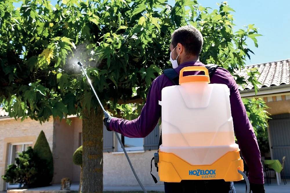 Hozelock - Pulvérisateur à dos électrique Pulsar 15 L - HOZELOCK
