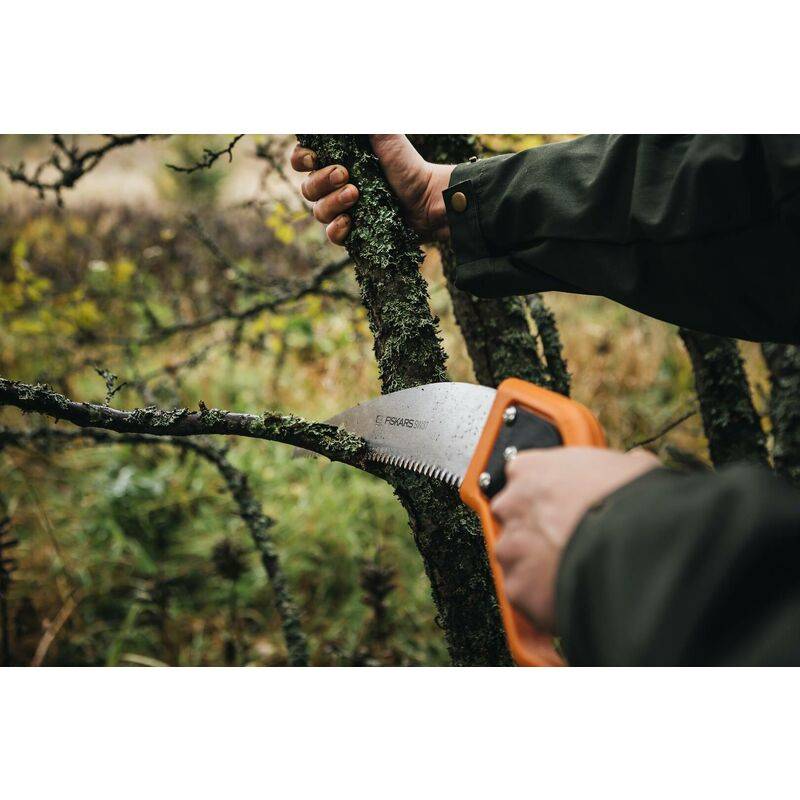 Fiskars - Sierra de poda hoja fija 37 cm mango D – FISKARS - Imagen 3