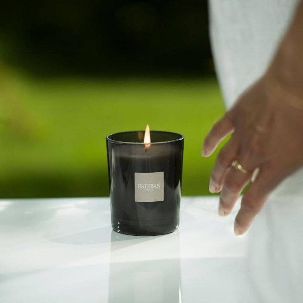 Bougie parfumée pur lin cire noir H.1.0 cm P.0.18 kg - Esteban - Image 2