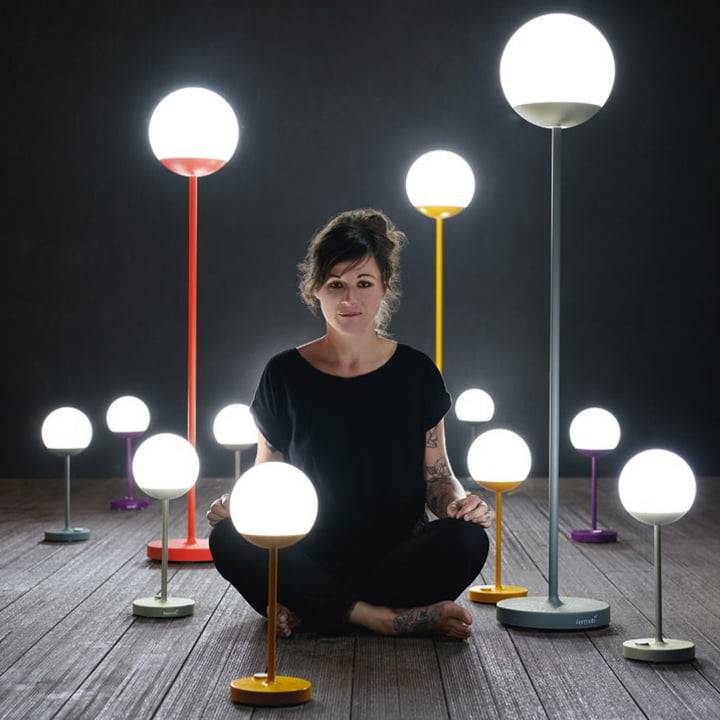 Lampadaire d'extérieur Mooon polyéthylène noir H.134 cm - Fermob - Imagen 6