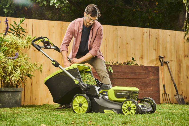 Tondeuse tractée sans fil 36V polypropylène noir L.46 cm RY36LMxP46A-150 - Ryobi - Image 4